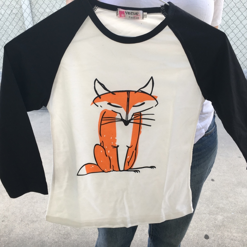 Kid's S Baseball Tee w/ Orange Fox